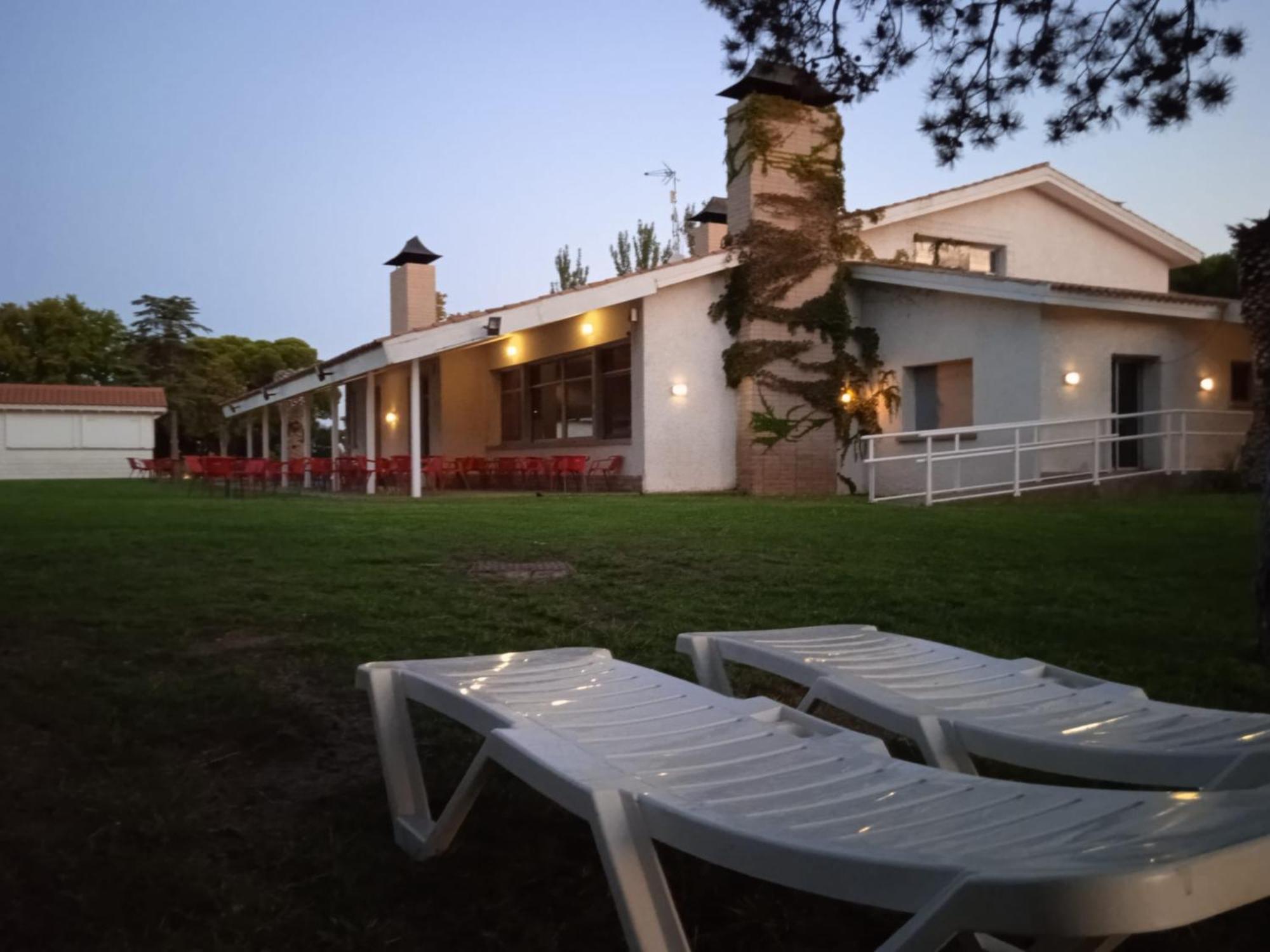 Albergue Zaragoza Camping Exteriér fotografie
